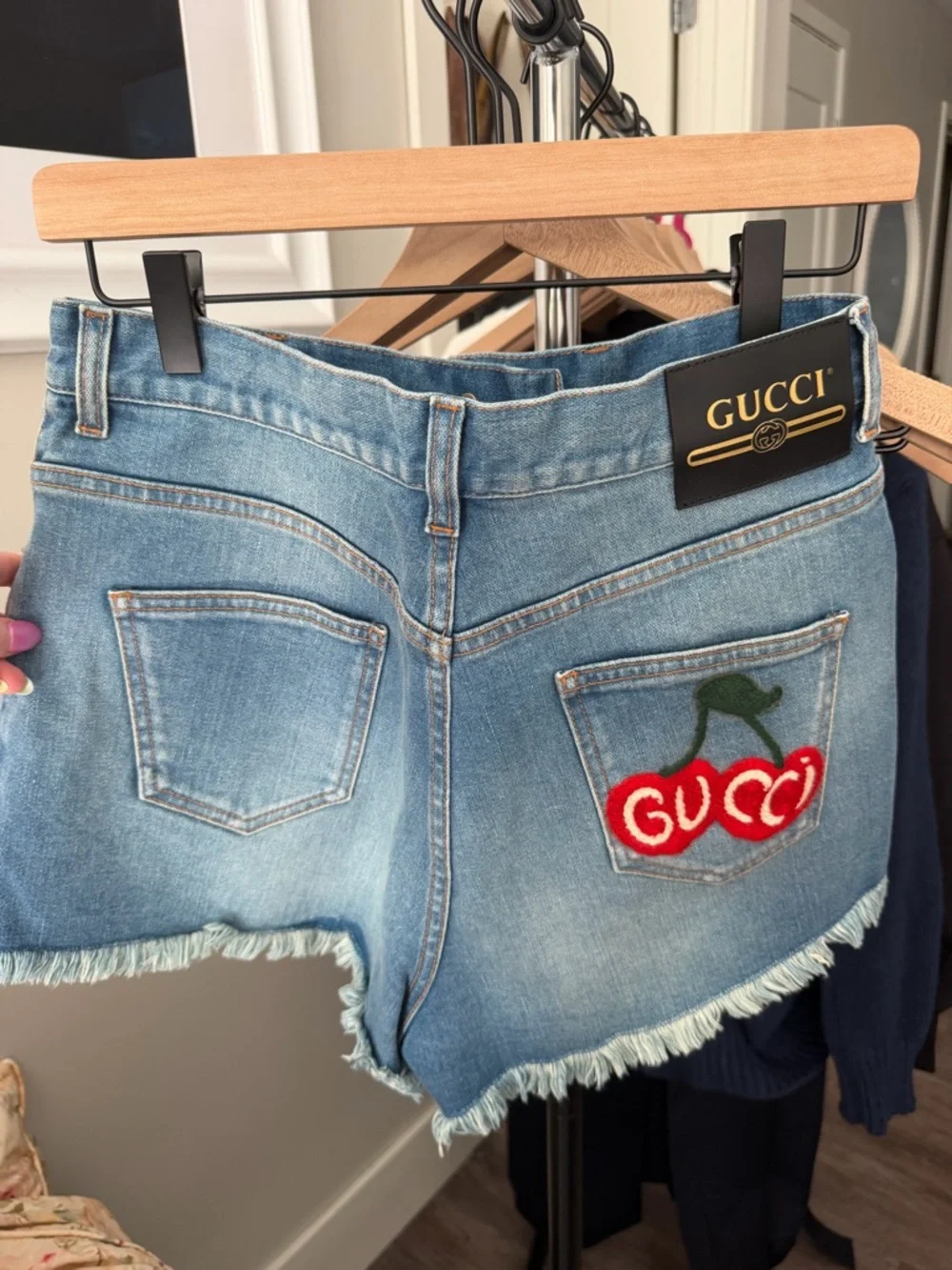 GUCCI 🍒Cherry Patch Jean Shorts - Picture 7 of 11